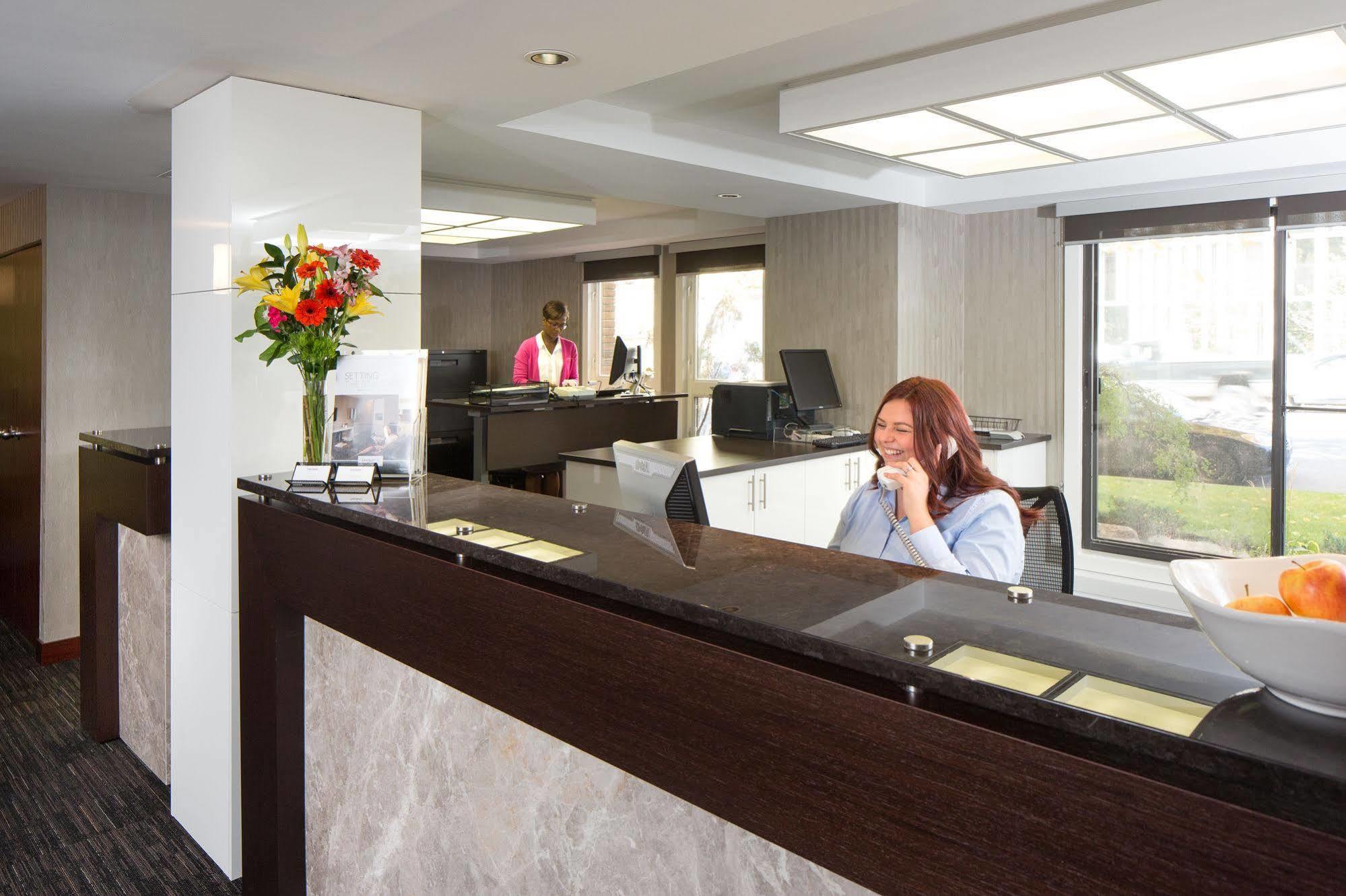 Execsuite Inc. Calgary Extérieur photo